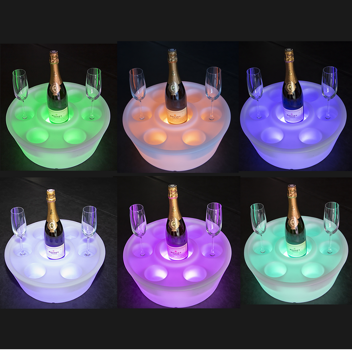 Schwimmende Poolbar mit LED Beleuchtung